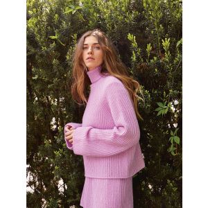 Nr 5 Nova Sweater strikket i Tynn Peer Gynt fra Sandnes Garn