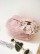 Nr 3 Fleur Scrunchie strikket i Tynn Line fra Sandnes Garn