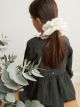 Nr 4 Fleur Scrunchie strikket i Tynn Silk Mohair fra Sandnes Garn