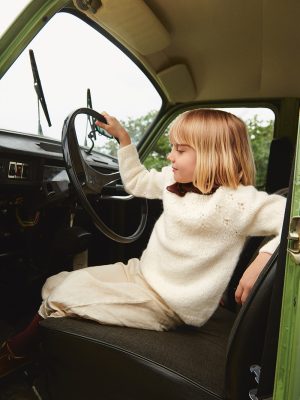 Sweet Pea Sweater Junior strikket i Kos fra Sandnes Garn