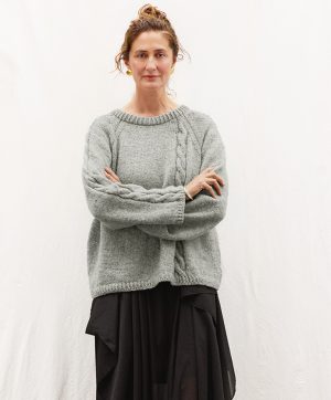 Laura Sweater strikkes i Atlas fra Sandnes Garn
