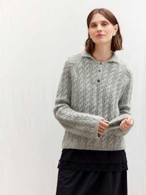 Amber Sweater strikkes i Alpakka Følgetråd og Primo Tynn Silk Mohair fra Sandnes Garn